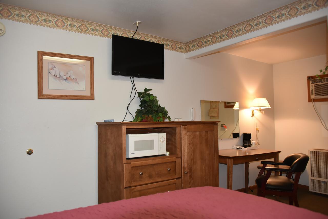 Malta Royals Inn Motel المظهر الخارجي الصورة